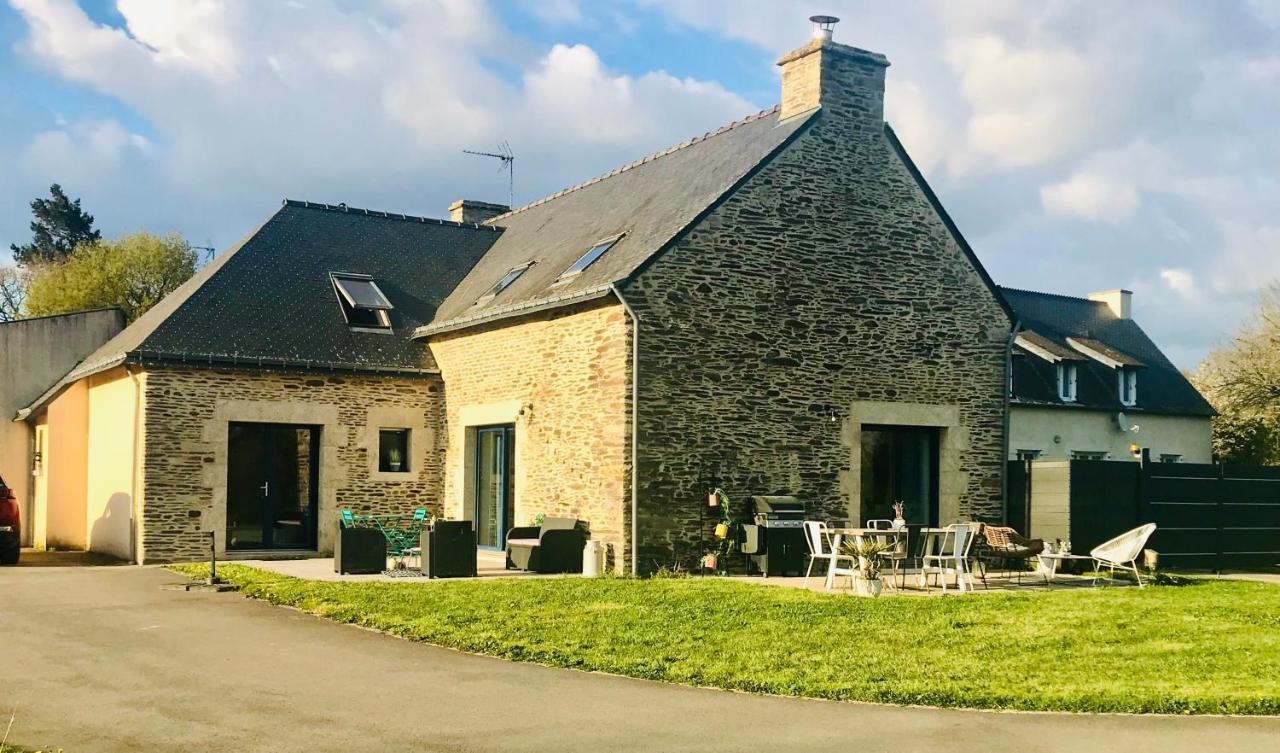Au Petit Bonheur De Claire Et Jo Bed & Breakfast La Chapelle-Caro ภายนอก รูปภาพ