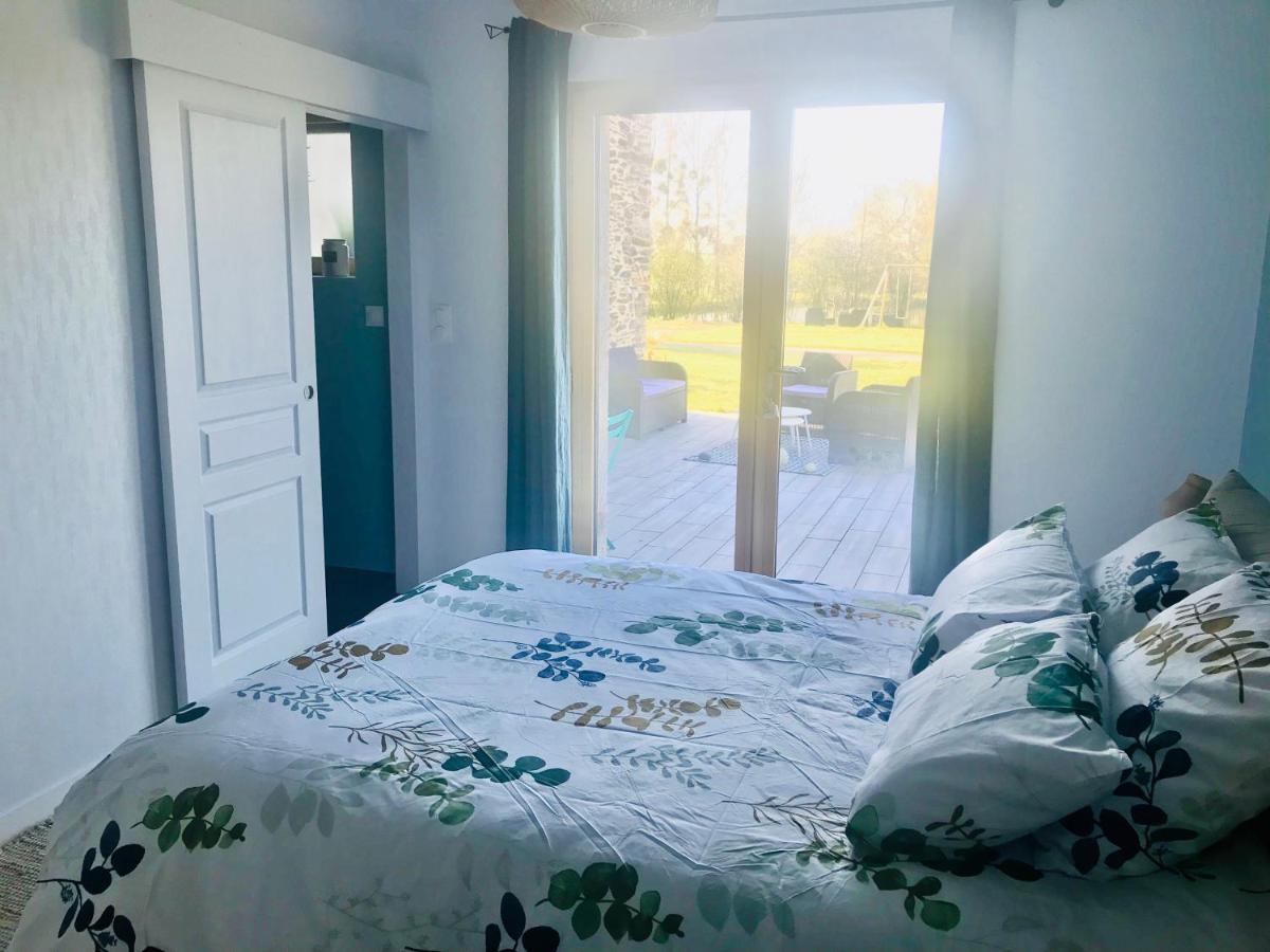 Au Petit Bonheur De Claire Et Jo Bed & Breakfast La Chapelle-Caro ภายนอก รูปภาพ