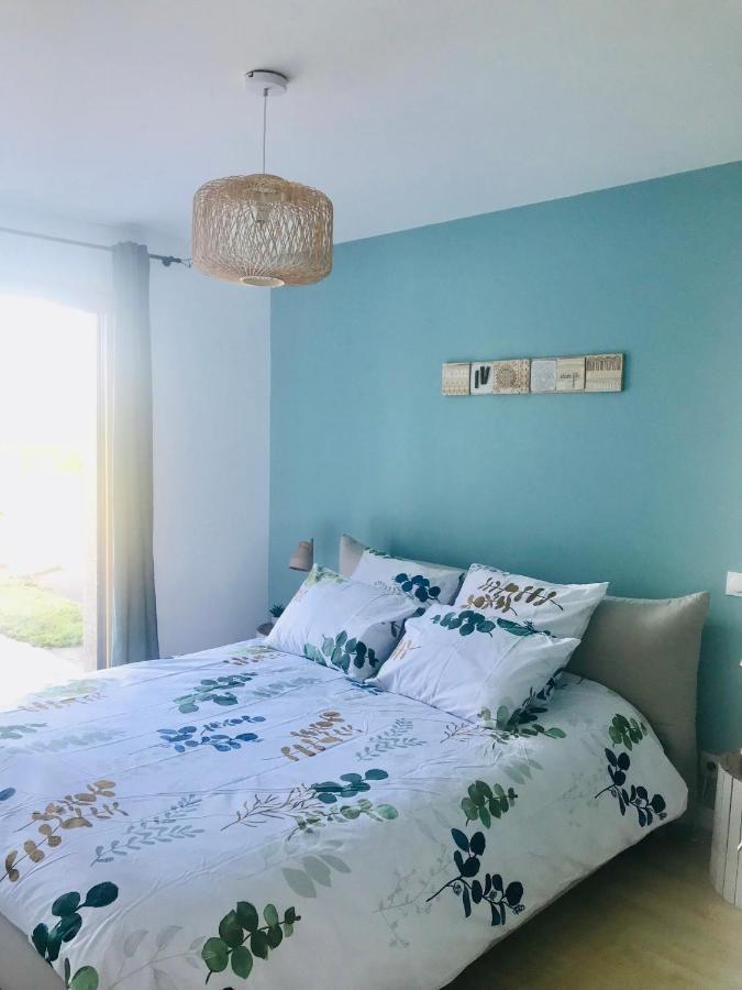 Au Petit Bonheur De Claire Et Jo Bed & Breakfast La Chapelle-Caro ภายนอก รูปภาพ