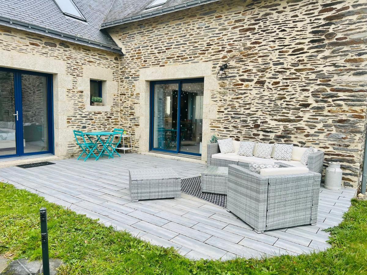 Au Petit Bonheur De Claire Et Jo Bed & Breakfast La Chapelle-Caro ภายนอก รูปภาพ